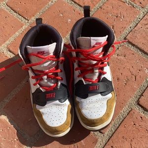 Boys 3T Nike Air Jordans in great gently used condition.